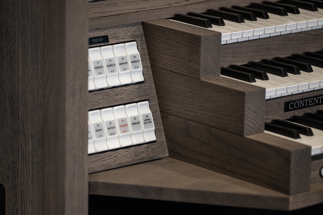 Cantate 346 — vista frontal