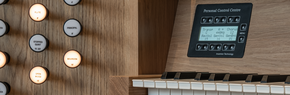 Chapel 340R — detalle consola