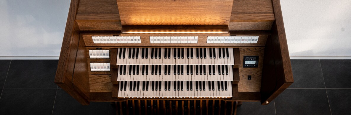 Chapel 346R — detalle acabado