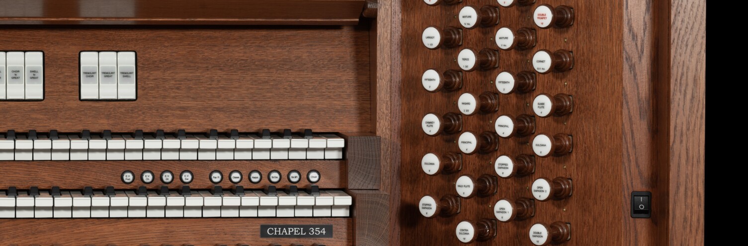 Chapel 354R — detalle consola