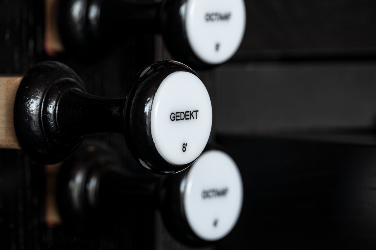 Mondri 236 — tiradores