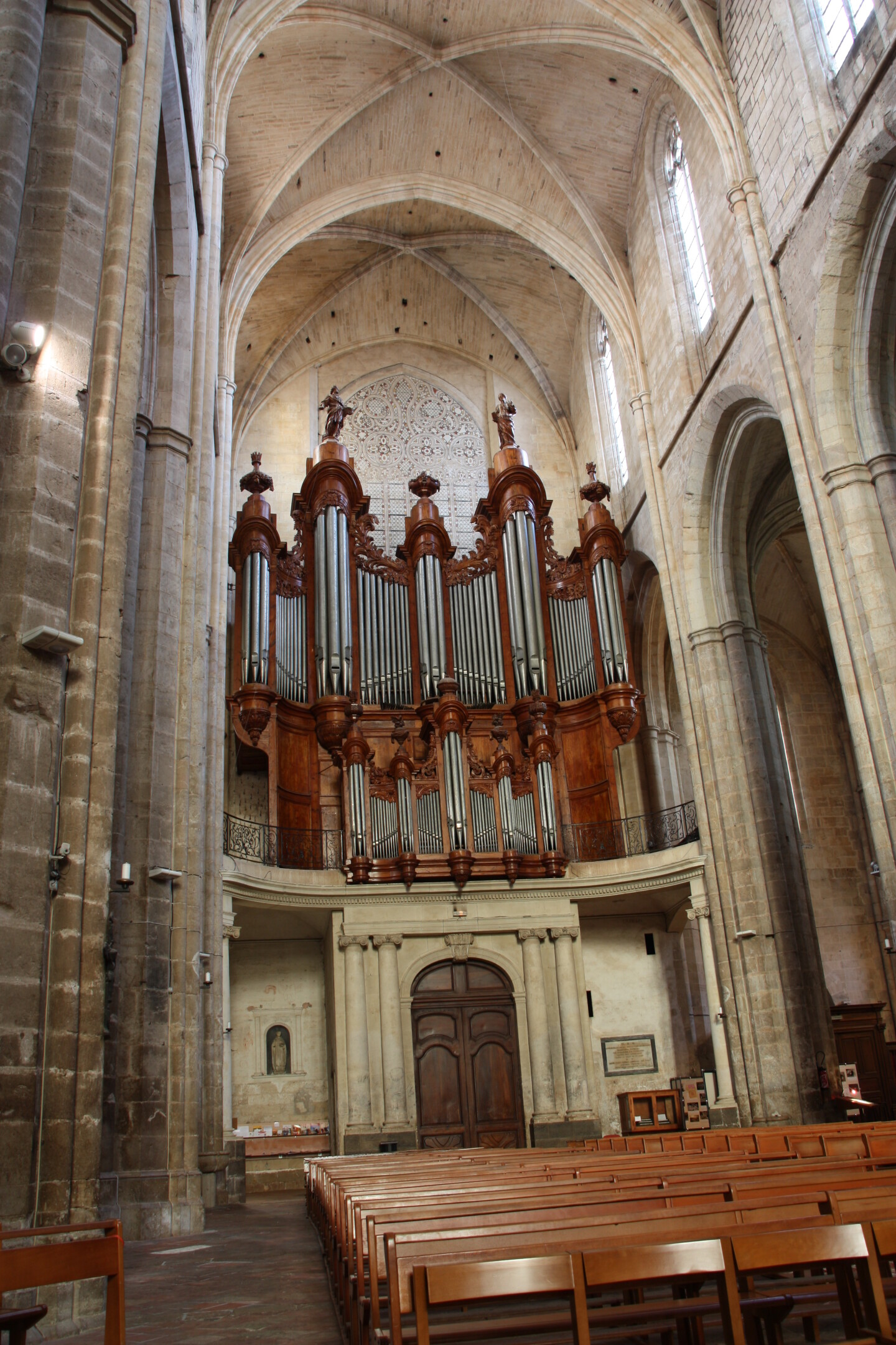 St. Maximin Basilique — detalle 7