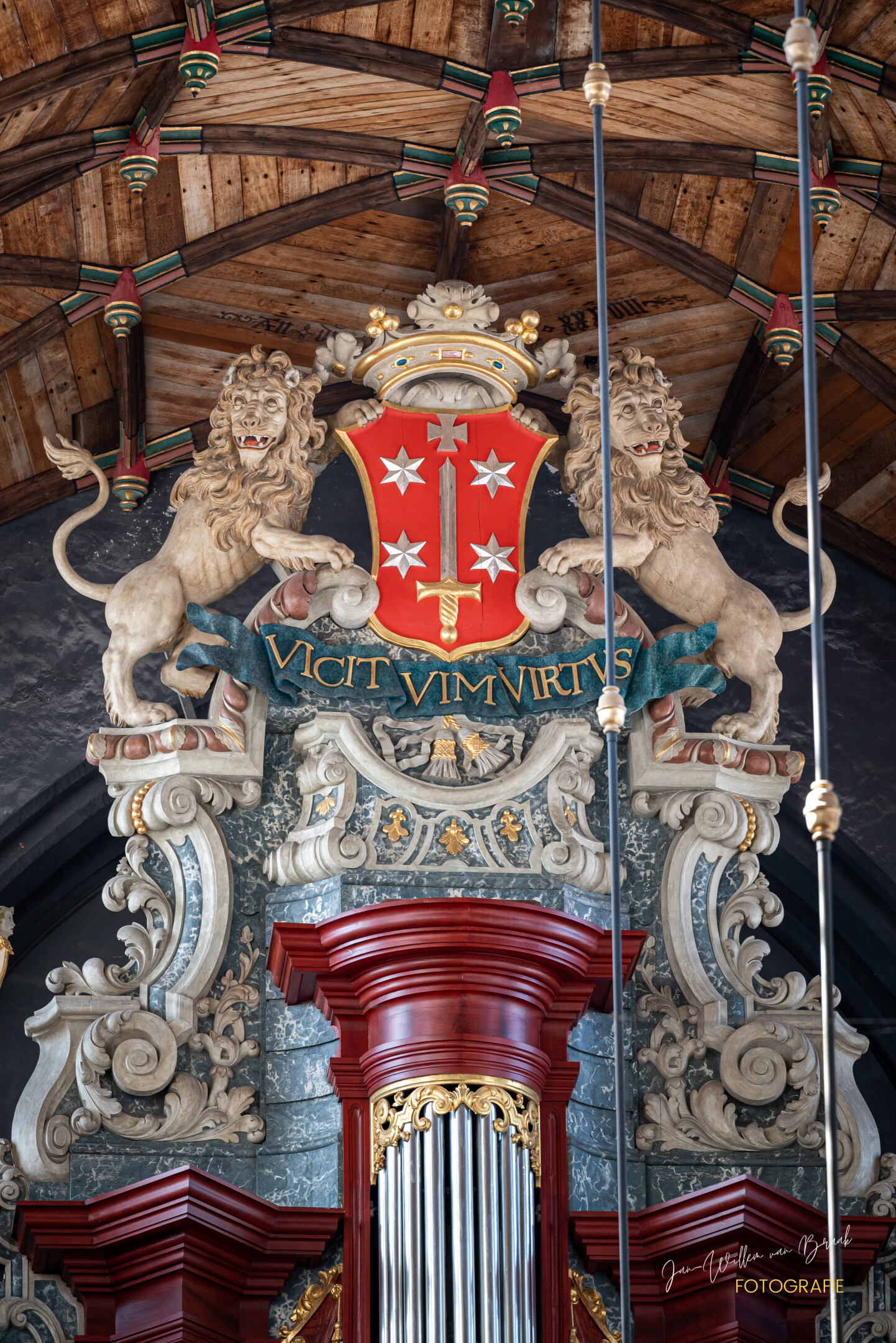 Órgano Müller — vista lateral